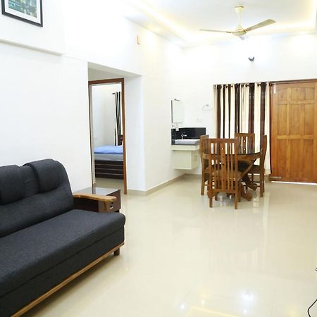 Down Town Holidays Thiruvananthapuram Eksteriør bilde